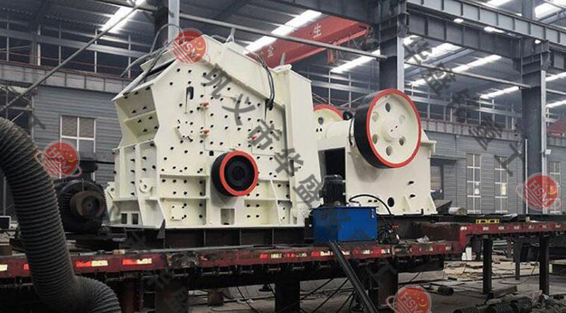 移動(dòng)方箱式破碎機(jī)_移動(dòng)方箱式破碎機(jī)廠家_移動(dòng)方箱式破碎機(jī)價(jià)格